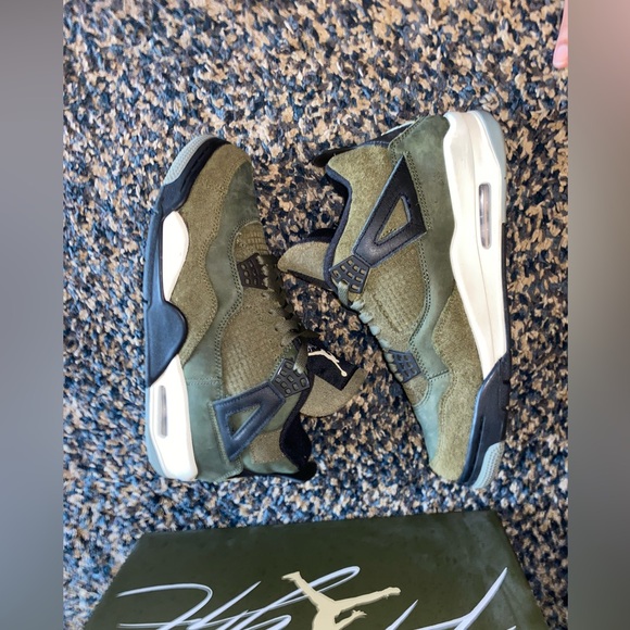 Jordan 4 Retro SE Craft Medium Green - Picture 3 of 8